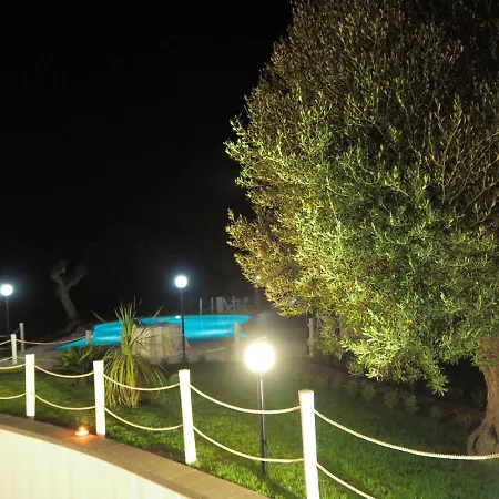 Charming In With Shared Pool 아파트 *