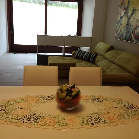 아파트 Charming In With Shared Pool *