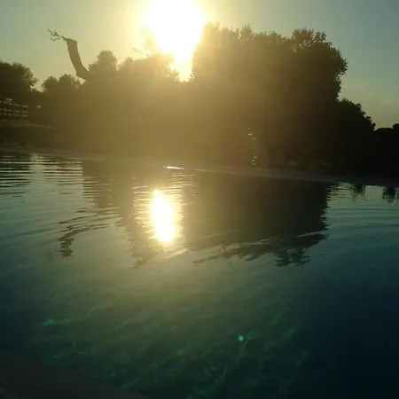 Charming In With Shared Pool *