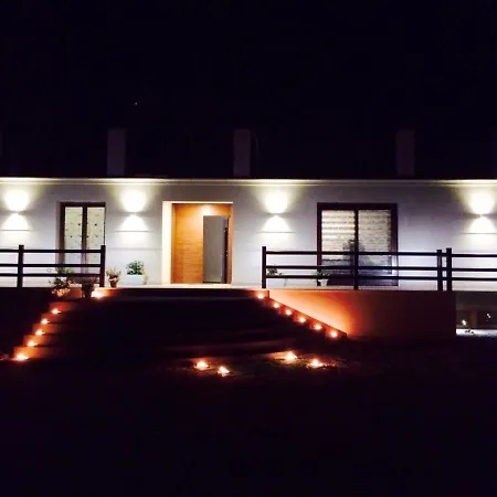Charming In With Shared Pool شقة *