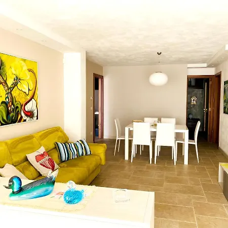 Charming In With Shared Pool * 나르도